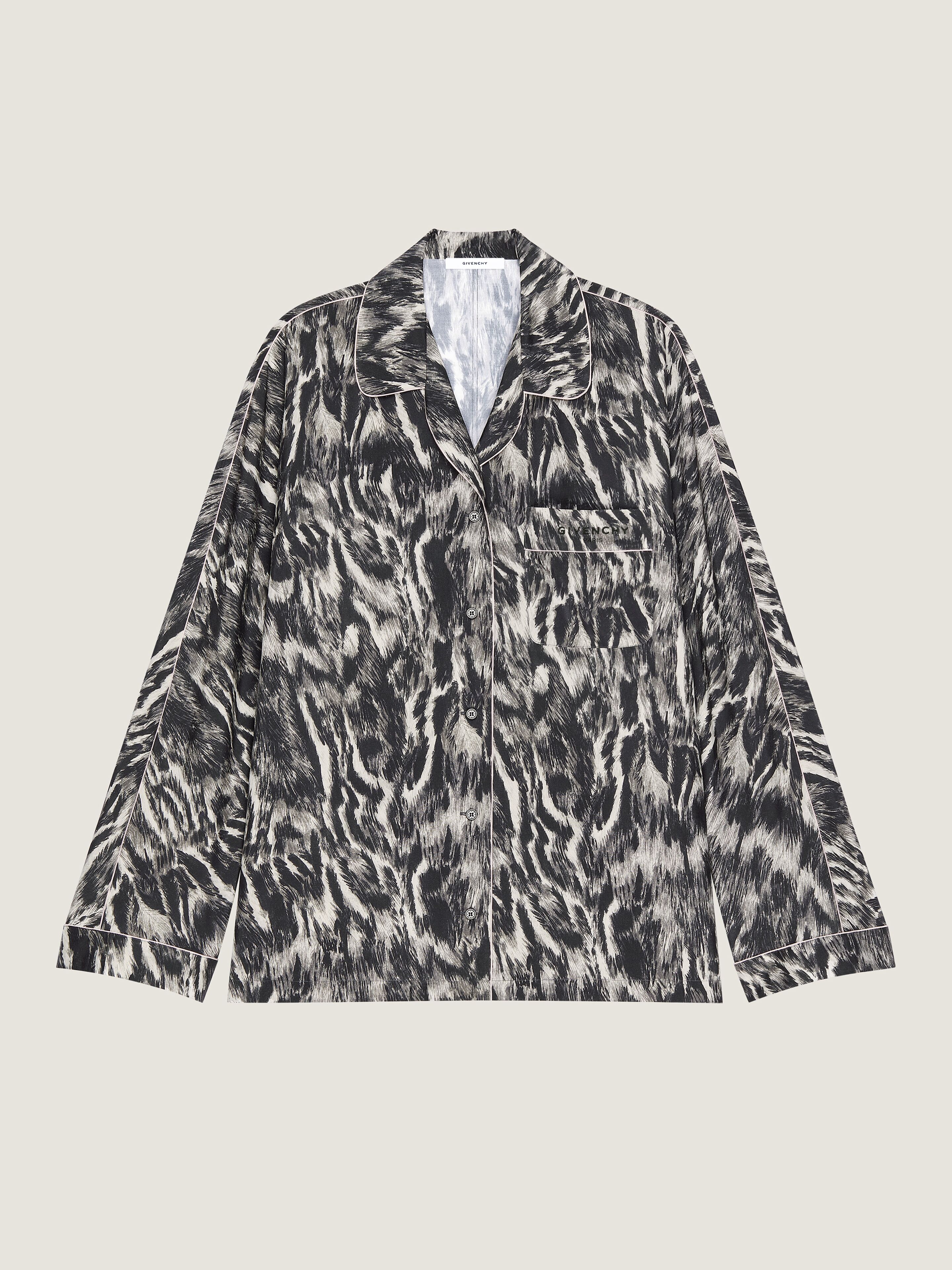 Pyjama shirt in silk with animal print